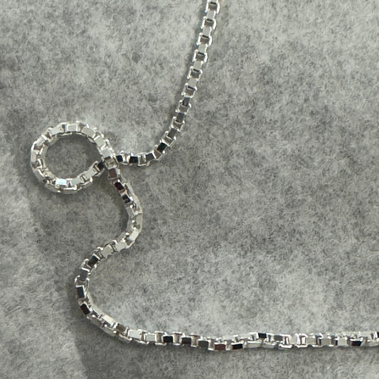 Venetian silver chain